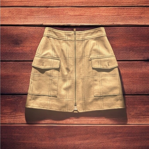 Madewell Dresses & Skirts - Madewell zip front mini skirt - size 2 (A9)